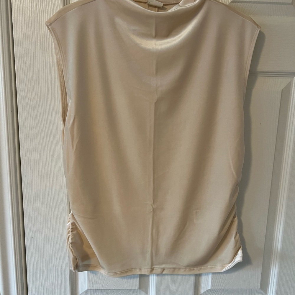 Ladies Top - Picture 3 of 6